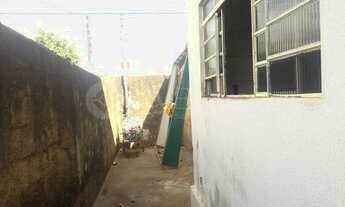 Imagem 2: Casa com 3 quartos - Bairro Setor Garavelo B em Goiânia