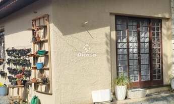 Imagem: Casa ao lado do Supermercado Muffato Portão!