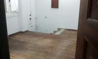 Imagem 5: Casarão de vila com terraço e possibilidade de expansão. Catete