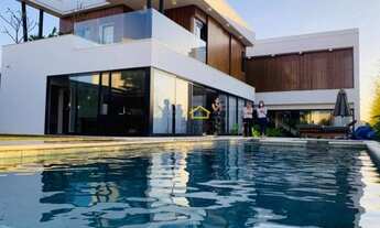 Imagem 2: Maravilhosa casa com 4 suítes e 6 vagas no Saint Patrick