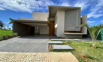 Imagem 2: Casa de condomínio térrea com 198 m², 3 suítes, piscina e gourmet