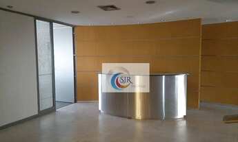 Imagem 4: Conjunto comercial mobiliado de 752 m² com 16 vagas