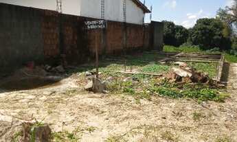 Imagem 2: Terreno com estrutura pra primeiro andar