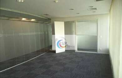 Imagem 11: O Complexo conta com 410 mil m² de área construída, abrigando grandes empresas, centro de