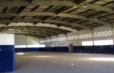 Imagem 4: Galpão 42.000 área construída 84.000 área total 100 vgs estacionamento