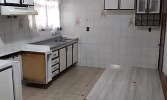 Imagem 3: Casa para aluguel e venda tem 260 metros quadrados com 4 quartos