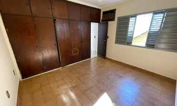 Imagem 2: Casa para Venda em Ribeirão Preto, Jardim Castelo Branco, 2 dormitórios, 1 suíte, 3 banhei