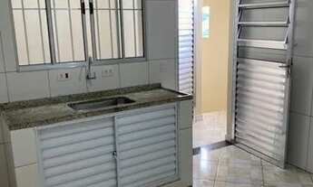 Imagem 3: Aluga se casa de 3 cômodos com garagem no parque subúrbano