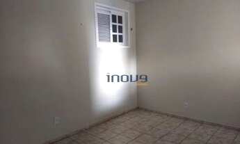 Imagem 4: Apartamento com 2 dormitórios para alugar, 73 m² por R$ 913,00/mês - Montese - Fortaleza/C