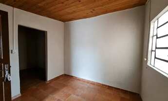 Imagem: Alugo casa de 3 cômodos e 1 vaga