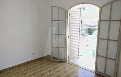 Imagem 4: Casa com 2 quartos, sala, cozinha, banheiro e área de serviço