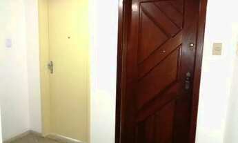 Imagem 7: 2/4 Com 80m2, Varanda, Suíte, Dependência e Garagem no Costa Azul