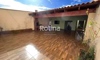 Imagem 2: Casa para aluguel, 4 quartos, 1 suíte, 3 vagas, Loteamento Integração - Uberlândia/MG