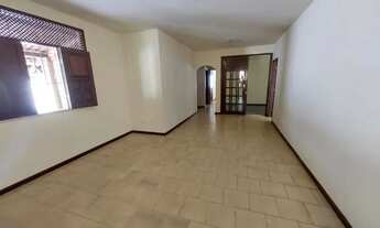 Imagem 5: Casa para aluguel possui 110 metros quadrados com 3 quartos em Stella Maris - Salvador - B