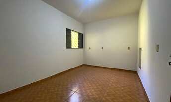 Imagem 7: Casa com 4 dormitórios para alugar, 133 m² por R$ 2.300,00/mês - Messiânico - Londrina/PR