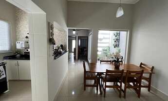 Imagem: CASA - VENDA - Centro Sul - Cuiabá/MT