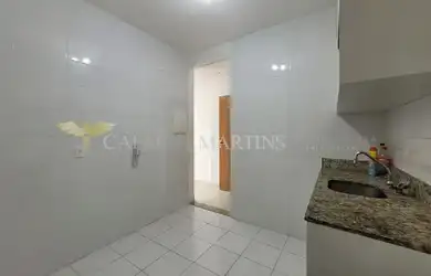 Imagem 2: Apartamento para venda tem 72 metros quadrados com 3 quartos em Patamares - Salvador - BA