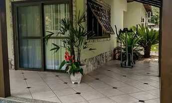 Imagem 2: Excelente casa com 3 dormitórios à venda, 140 m² por R$ 960.000 - Recanto de Itaipuaçu - M