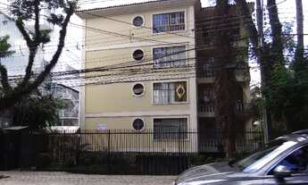 Imagem: Quarto para mulheres estudantes no Batel