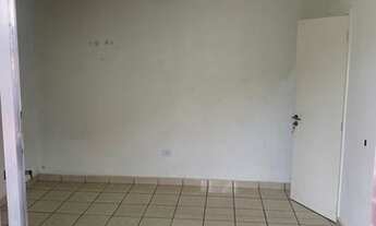 Imagem 4: Casa para aluguel com sala, cozinha e 1 dormitório com varanda