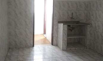 Imagem 2: Apartamento para aluguel possui 50 M², 2 quartos em Montese - Fortaleza - CE