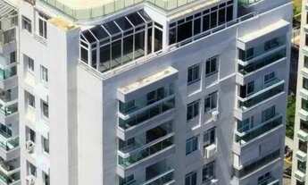 Imagem 2: Cobertura para venda tem 370 metros quadrados com 4 quartos