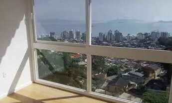 Imagem 5: Sobrado Triplex Com Vista Mar No Bairro Agronômica Em Florianópolis