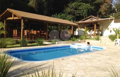 Imagem 4: Linda Pousada em funcionamento dentro de condomínio fechado