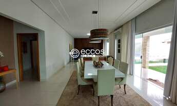 Imagem 7: Casa com 4 suítes para alugar no bairro Jardim Karaíba