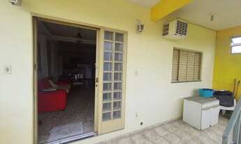 Imagem 5: Ótima Casa frente de rua e independente 4 Quartos, 2 Salas, 2 Cozinha e 2 Vagas Ac Carta