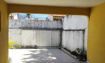 Imagem 4: Imóvel para venda possui 240 metros quadrados com 3 quartos