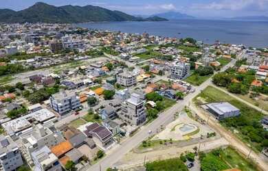 Imagem 3: APTO GARDEM MOBILIADO 2 dorm, 2 bw, 1 vg, com jacuzzi privativa... Ótima localização melho