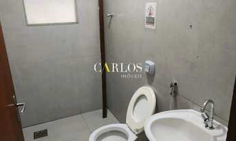 Imagem 14: Galpão em frente ao Ceasa com pátio e docas