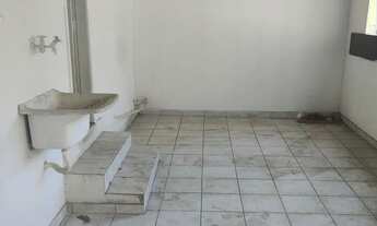 Imagem 2: Apartamento à Venda/Aluguel 2 Quartos Grandes