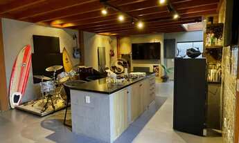 Imagem 7: Casa mobiliada à venda com 3 dormitórios sendo 1 suíte, no bairro Campeche em Florianópoli