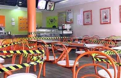 Imagem 2: Lanchonete na boca de estação Ref; 2185