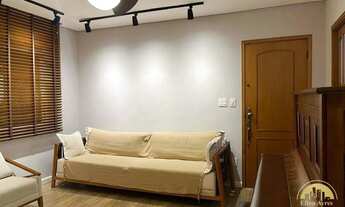 Imagem 2: Apartamento Amplo de 2 Dormitórios com Vaga Box à Venda Embaré, Santos/Sp