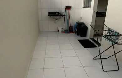 Imagem 5: Casas em Condomínio fechado no Parque 10/ 02 Qts 02 banheiro um sendo 01 suíte com Box