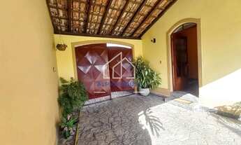 Imagem 5: Casa à Venda Ampla e Bem Localizada - 3 dormitórios - Jardim Rosely, Pindamonhangaba, SP