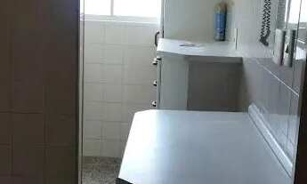 Imagem 5: ALUGO PRÓXIMO AO COLÉGIO MARISTA