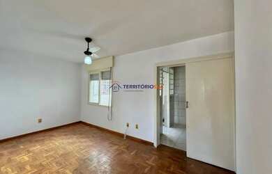 Imagem 2: Excelente apartamento à venda no bairro Passo d' Areia com 2 dormitórios