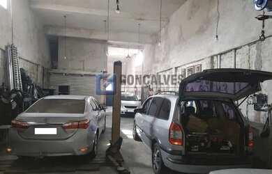 Imagem 2: Galpão Industrial com 210m² e Residencial no Piso Superior com 210m² no Bairro Snato Anton