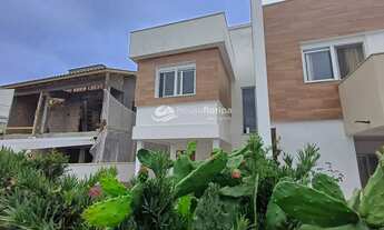 Imagem 2: Morar com tranquilidade e praticidade casa com 3 dormitórios, quintal e pé-direito alto n