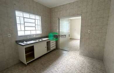 Imagem 6: Casa Térrea a 500 metros do Parque Central