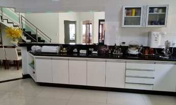 Imagem 2: A melhor mansão da cidade