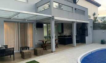 Imagem 4: Casa em Condomínio para Venda em Alphaville Santana de Parnaíba-SP