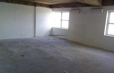 Imagem 2: CONJUNTO COMERCIAL ALUGA-SE NA BRIG. FARIA LIMA COM 210 M², 3 BANH, COPA, 2VG, VÃO LIVRE