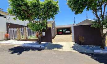 Imagem 4: Vendo casa com 200mts de construcao e 310mts de terreno no centro