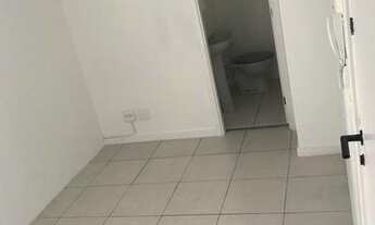 Imagem 2: C/30 m2, 1 vaga, 1 recepção e 1 sala ao lado da Praça Benedito Calixto