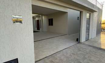 Imagem: Casa com acabamento fino em bairro nobre